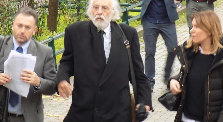 Βίλες και ακίνητα επωνύμων βγαίνουν «στο σφυρί» από τις τράπεζες